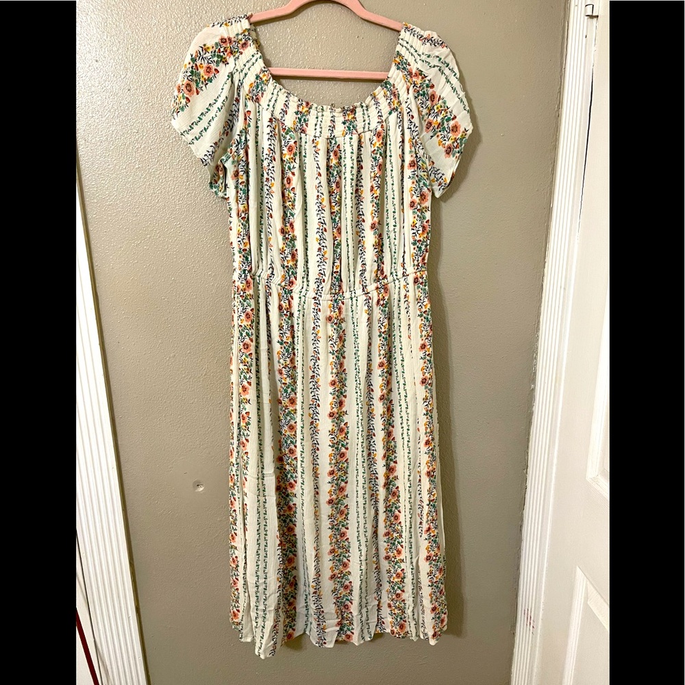 Old Navy white floral midi dress